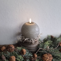 Oud houten kandelaar s