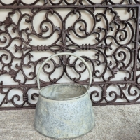 Metalen pot met hengsel