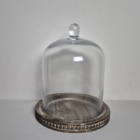 Glazen stolp op plateau