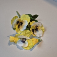 Kunst viooltjes geel