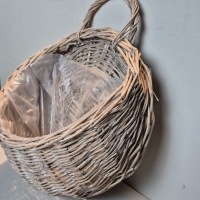 Wandhanger planter rotan
