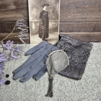 Oud beursje zilver mali&euml;nkolder