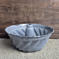 Oud emaille tulband  vorm