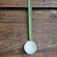 Oud emaille sauslepel groen