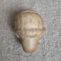 Oude mal voor poppen hoofd