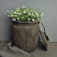 Kunst bloemstuk wit
