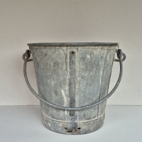 Zinken emmer oud